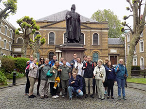 Virginia Wesleyan students and Prof. Lindvall in the UK, May 2016. Anonymous photographer.