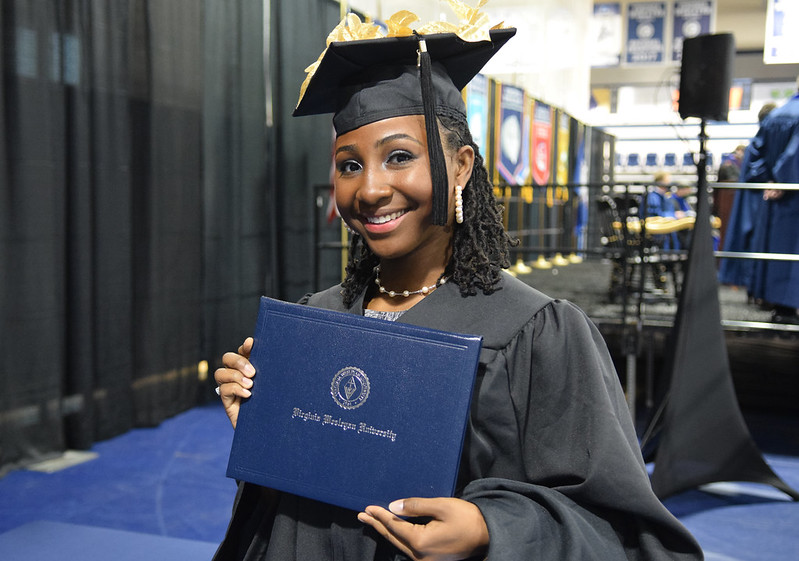 First Formal Mid Year Commencement Celebrates Graduates Virginia 